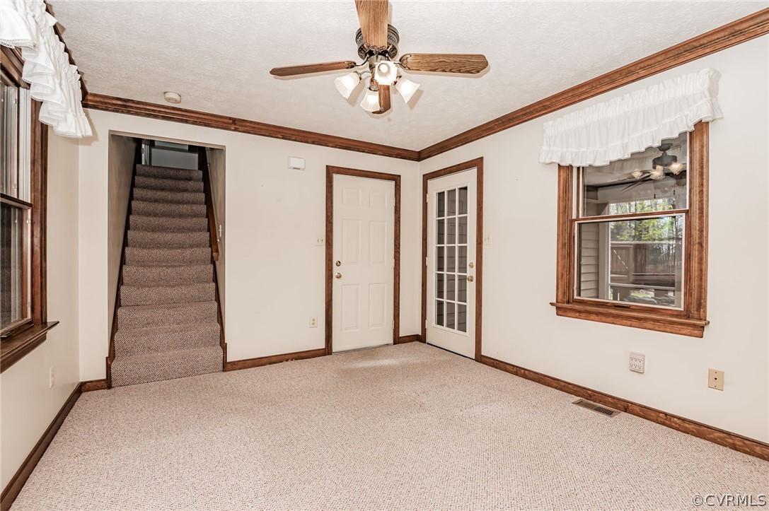 2153 Globe Road Aylett, VA 23009 - Photo 24 of 43 Additional Room looking towards stairs to master,
