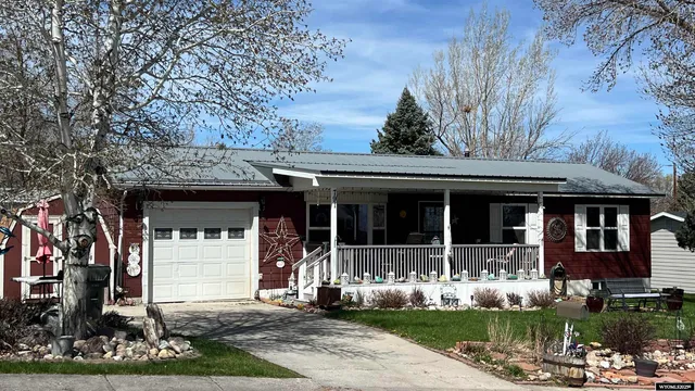 $385,000 | 791 Garner Drive, Lander, WY 82520