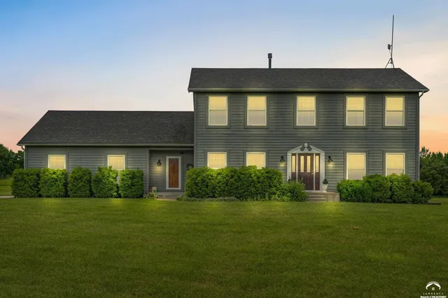 $598,000 | 987 North 640 Road, Baldwin City, KS 66006