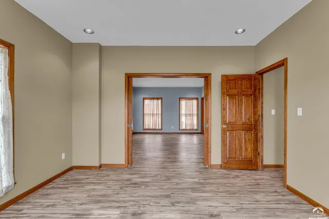 $598,000 | 987 North 640 Road, Baldwin City, KS 66006