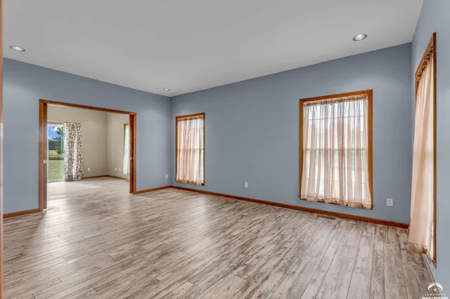 $598,000 | 987 North 640 Road, Baldwin City, KS 66006