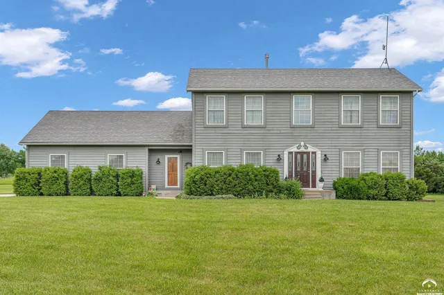 $598,000 | 987 North 640 Road, Baldwin City, KS 66006