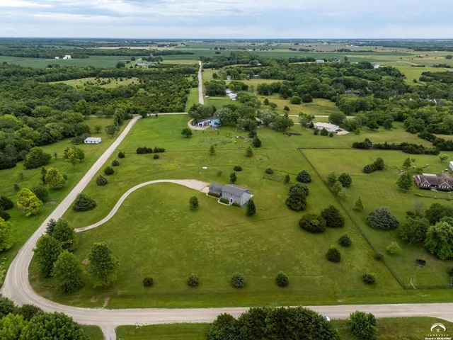 $598,000 | 987 North 640 Road, Baldwin City, KS 66006