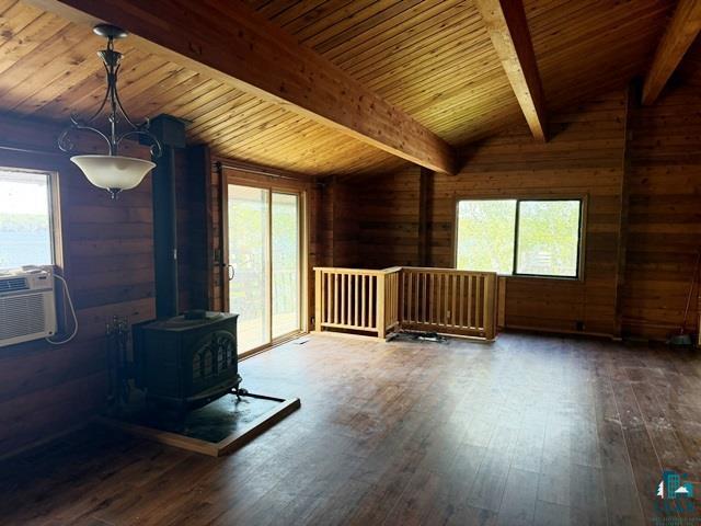 14649 Canadian Border Road Ely, MN 55731 - Photo 4 of 16 Living room