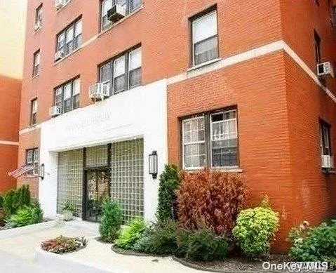 $2,600 | 102-40 67th Drive, Unit 1C | Forest Hills Ward