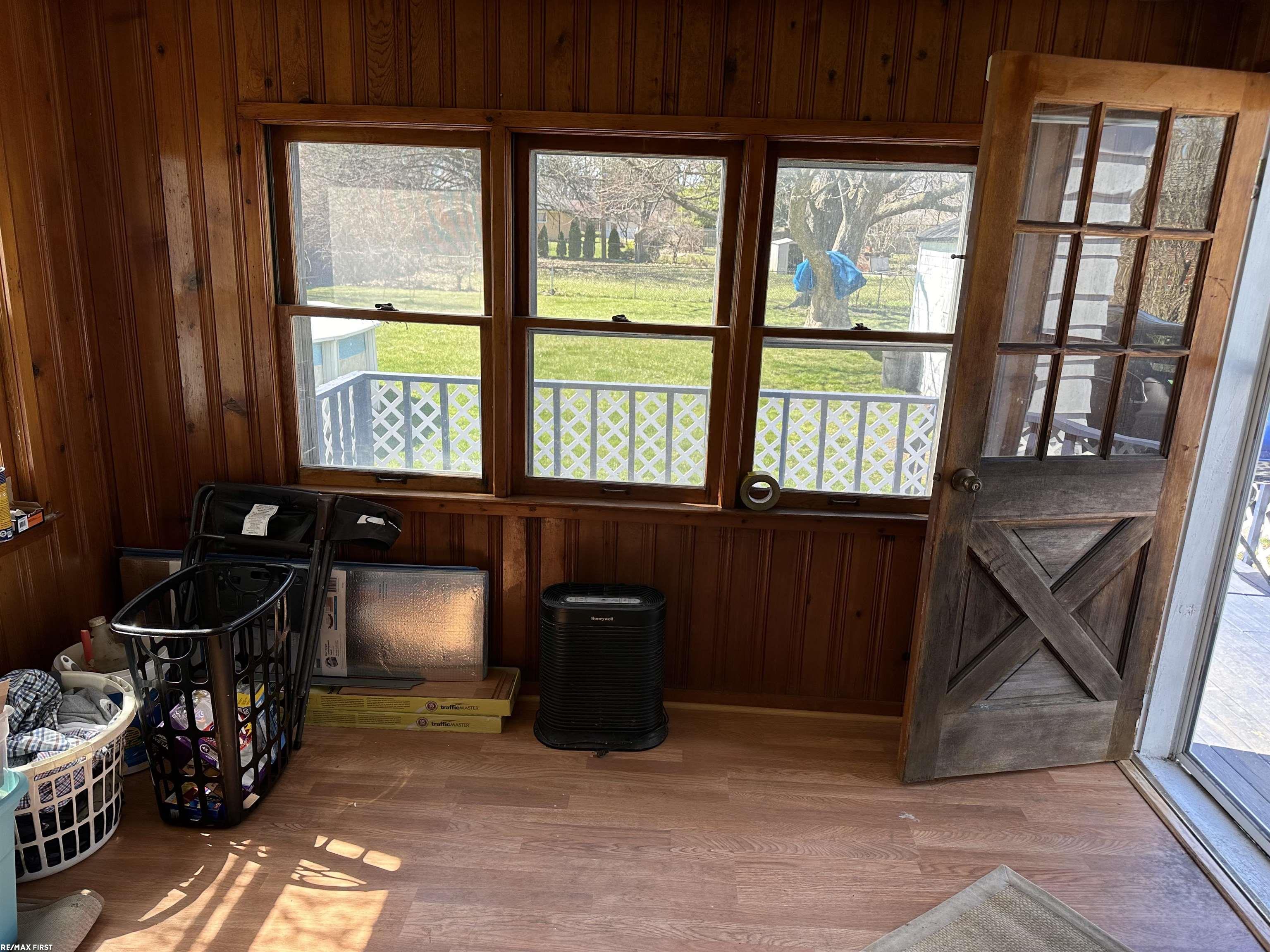 21629 Doepfer Road Warren, MI 48091 - Photo 14 of 19 50137382-99cad820-86fc-4e5e-a321-53623ca02877.JPG