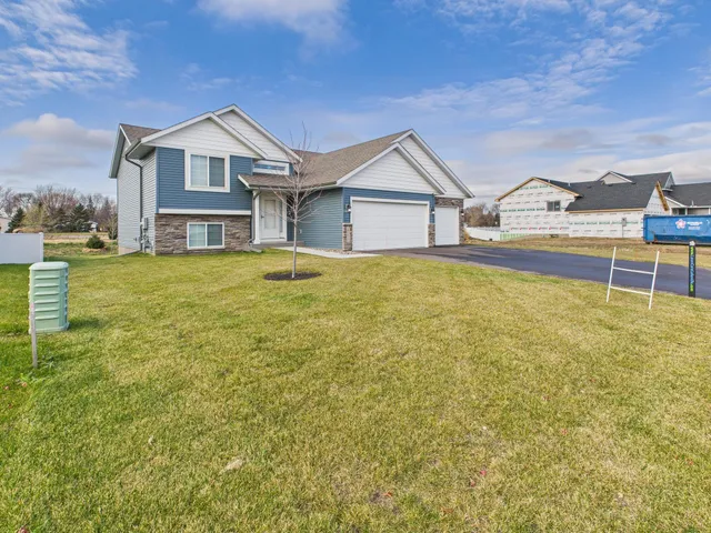 $545,000 | 17775 Empire Trail, Lakeville, MN 55044