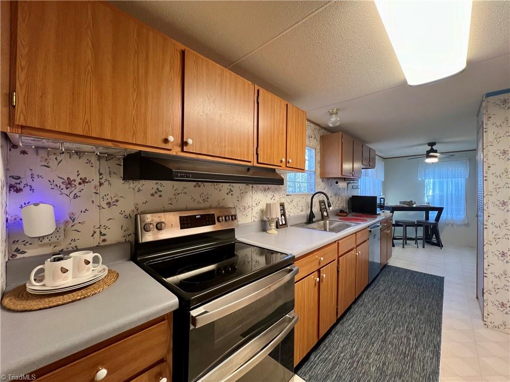 196 Guilford Road Harmony, NC 28634 - Photo 11 of 32 Gallery Image 11