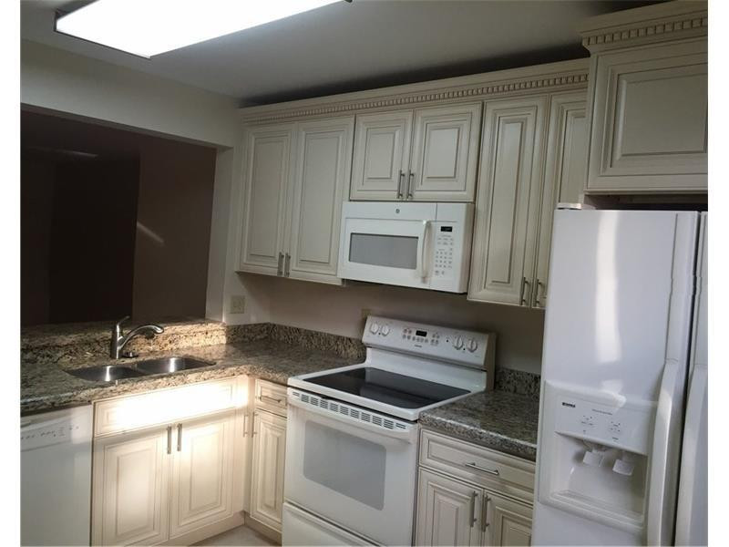 5721 Riverside Drive, Unit 101 Coral Springs, FL 33067 - Photo 3 of 17 Photo 3