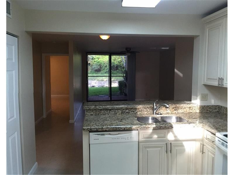 5721 Riverside Drive, Unit 101 Coral Springs, FL 33067 - Photo 5 of 17 Photo 5
