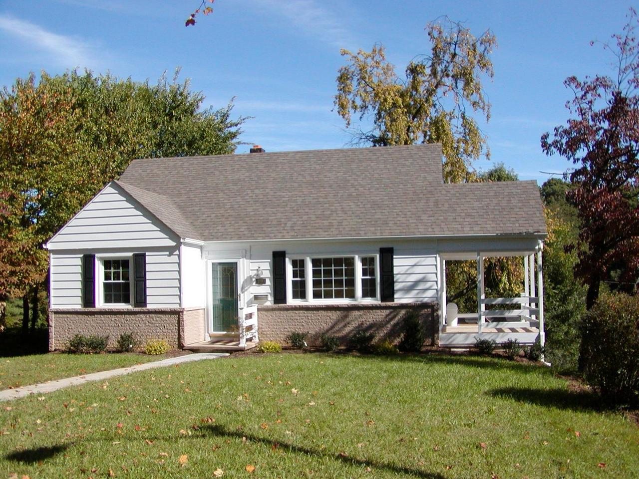 1908 Langdon Road Southwest Roanoke, VA 24015 - Photo 1 of 5 Front