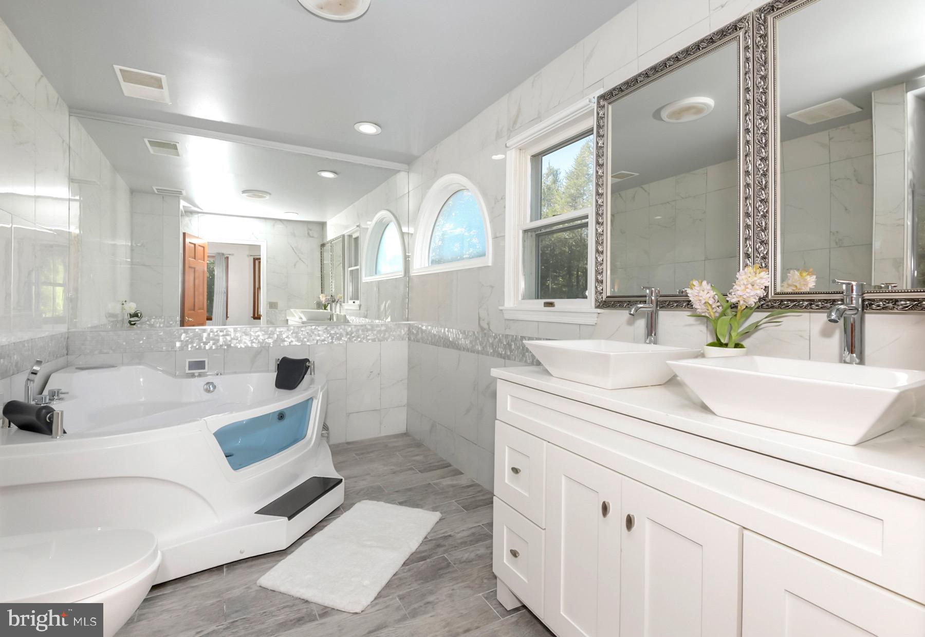 467 Gordon Road Robbinsville, NJ 08691 - Photo 29 of 41 a bathroom with a sink and a mirror
