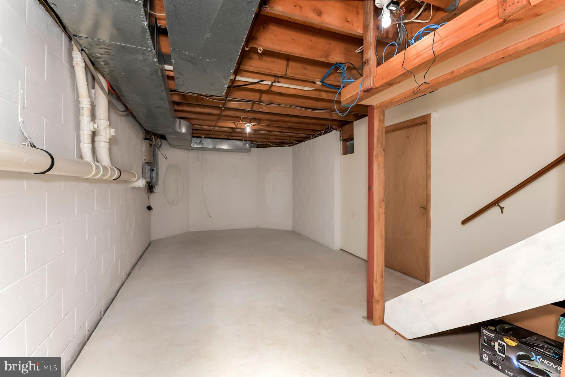 467 Gordon Road Robbinsville, NJ 08691 - Photo 33 of 41 a view of small space