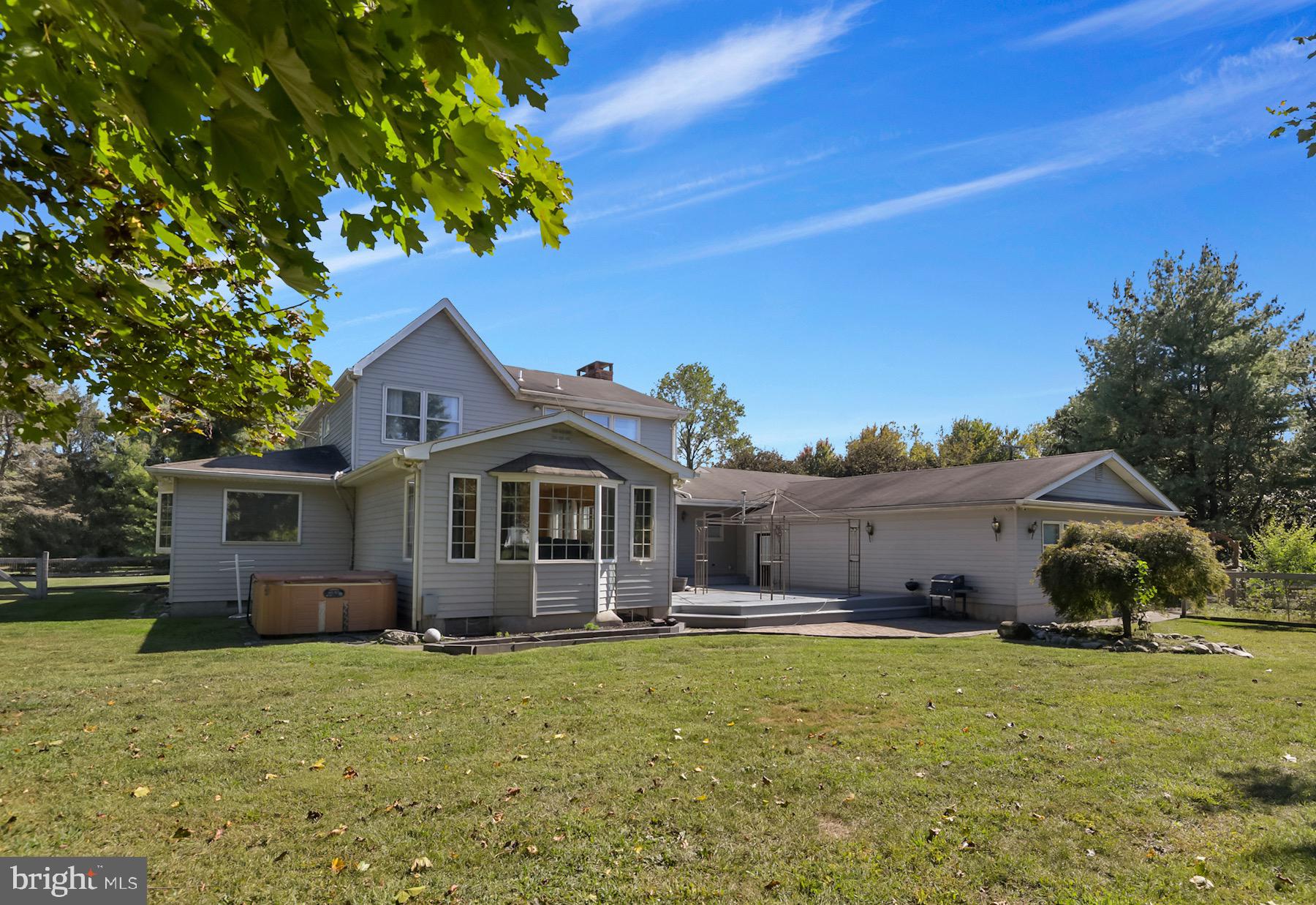 467 Gordon Road Robbinsville, NJ 08691 - Photo 35 of 41 a front view of a house with garden