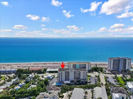 $949,900 | 911 Ocean Drive, Unit 506, North Palm Beach, FL 33408