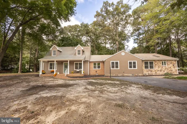 $435,000 | 1708 East Clear Lake Drive, Salisbury, MD 21804