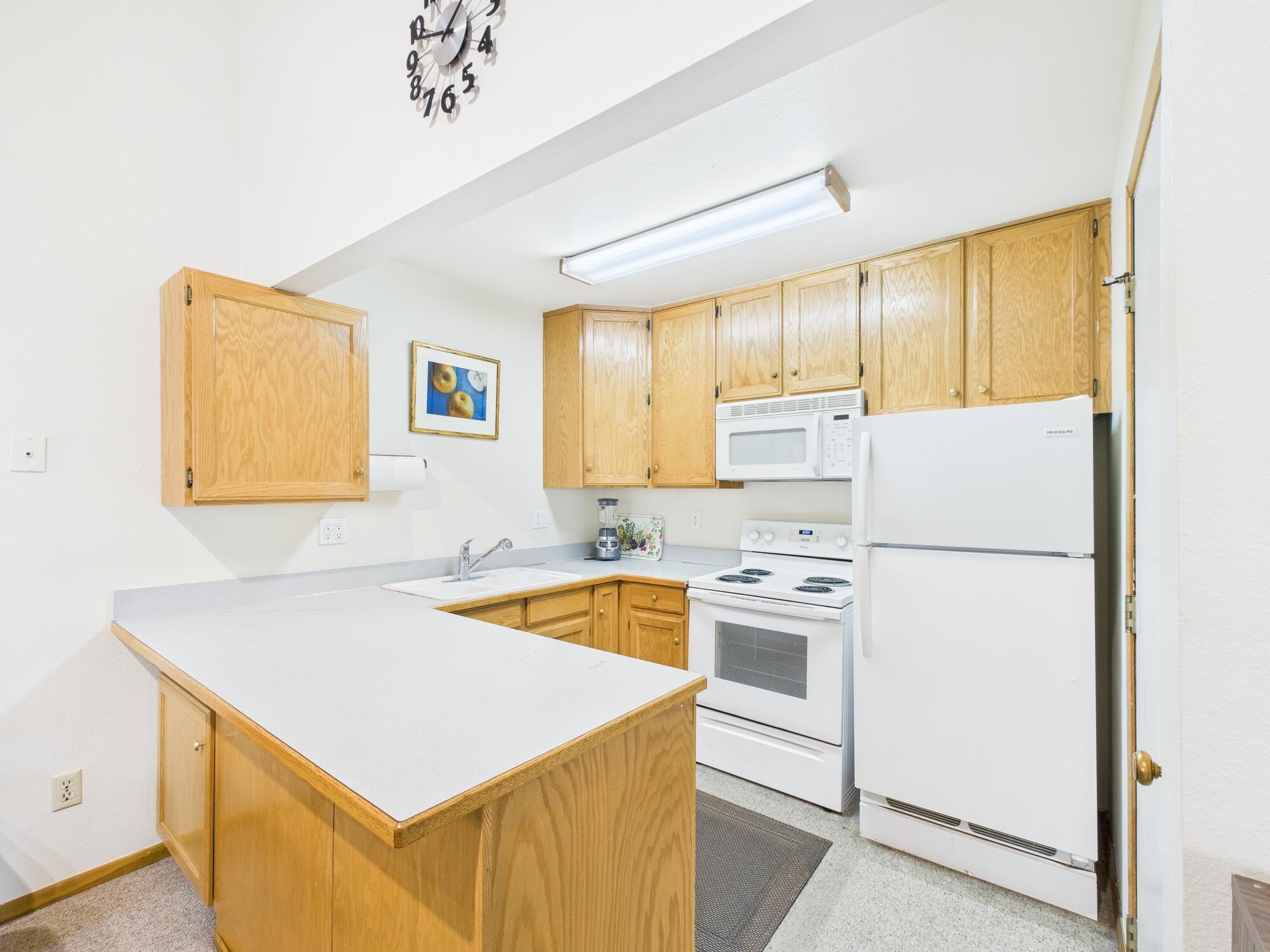 216 Pinewood Lane, Unit A3 Ketchum, ID 83340 - Photo 5 of 15 Parkside Condo A3