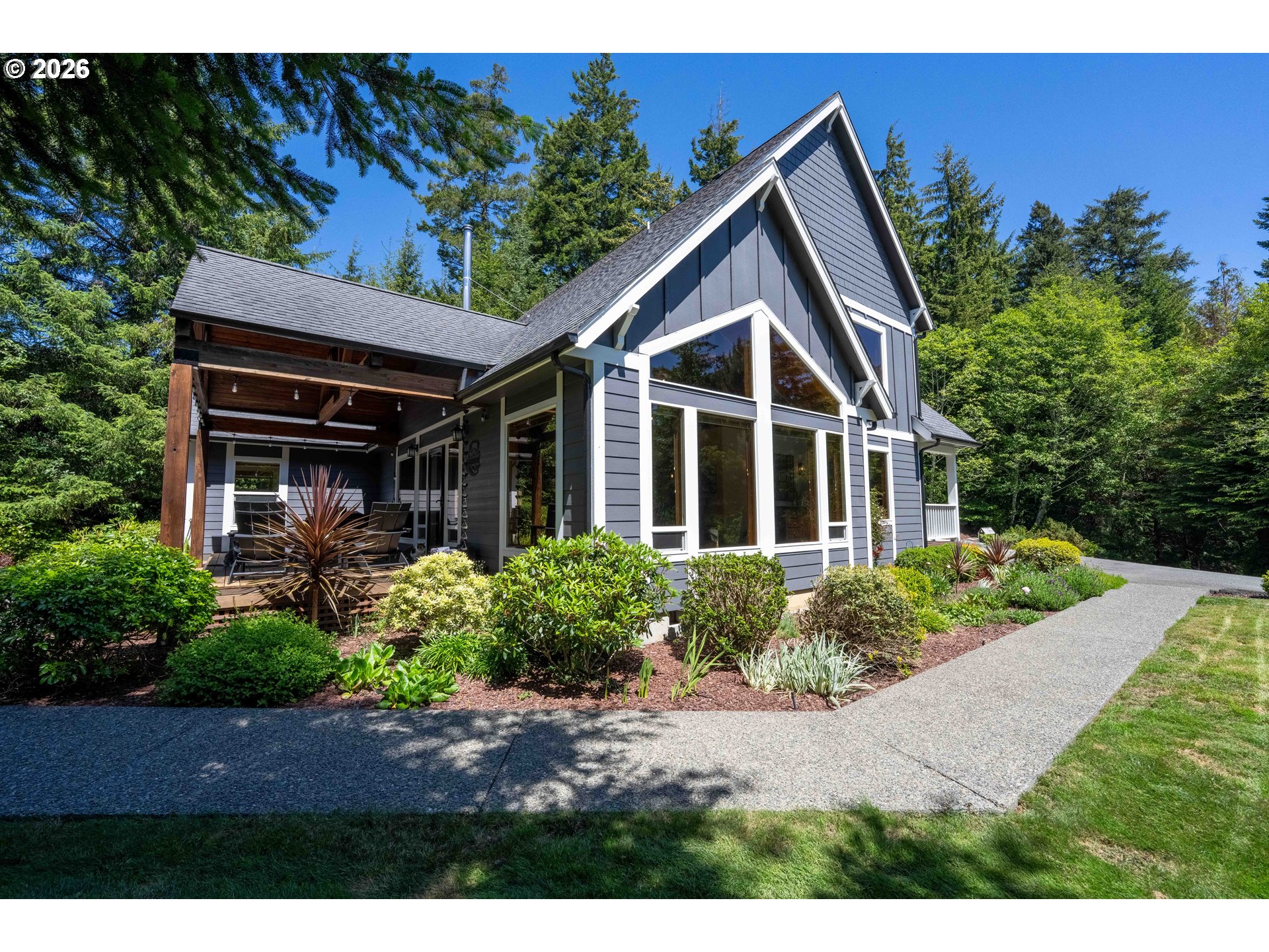 68260 Ridge Road North Bend, OR 97459 - Photo 2 of 48