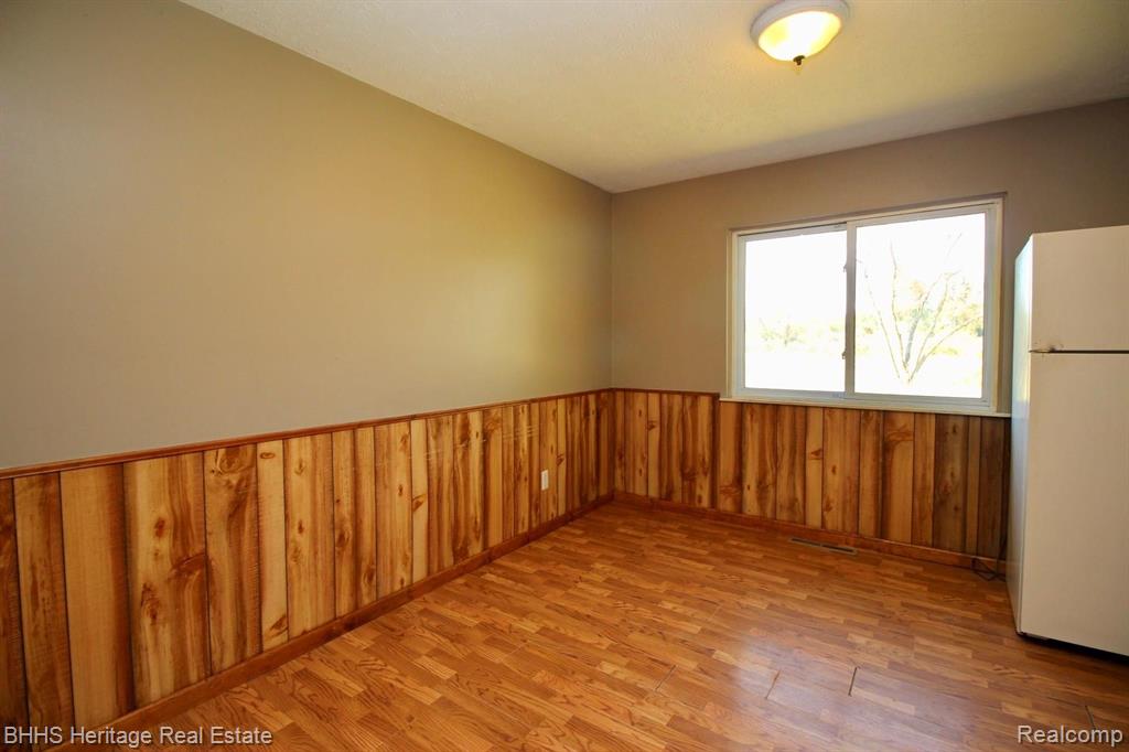 10267 Byron Road Howell, MI 48855 - Photo 8 of 35