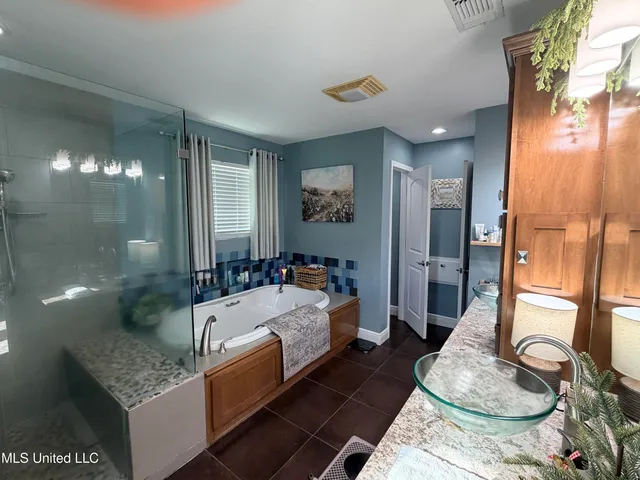 $425,000 | 15 South Highlands Drive, Poplarville, MS 39470