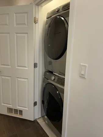 $4,500 | 1644 West Blackhawk Street, Unit 1E, Chicago, IL 60622