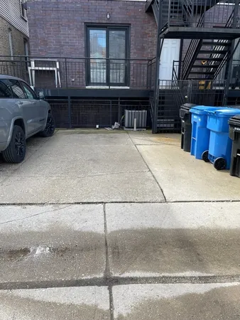 $4,500 | 1644 West Blackhawk Street, Unit 1E, Chicago, IL 60622