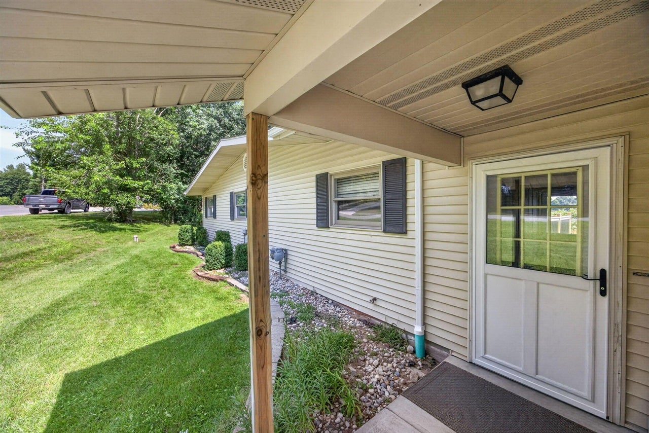 7788 West Royal Road Canadian Lakes, MI 49346 - Photo 16 of 59 Gallery Image 16