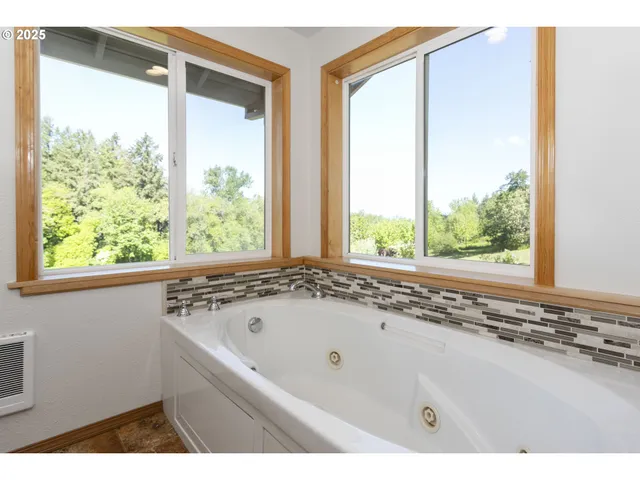 $799,000 | 9275 Southeast Terrace View Court, Amity, OR 97101