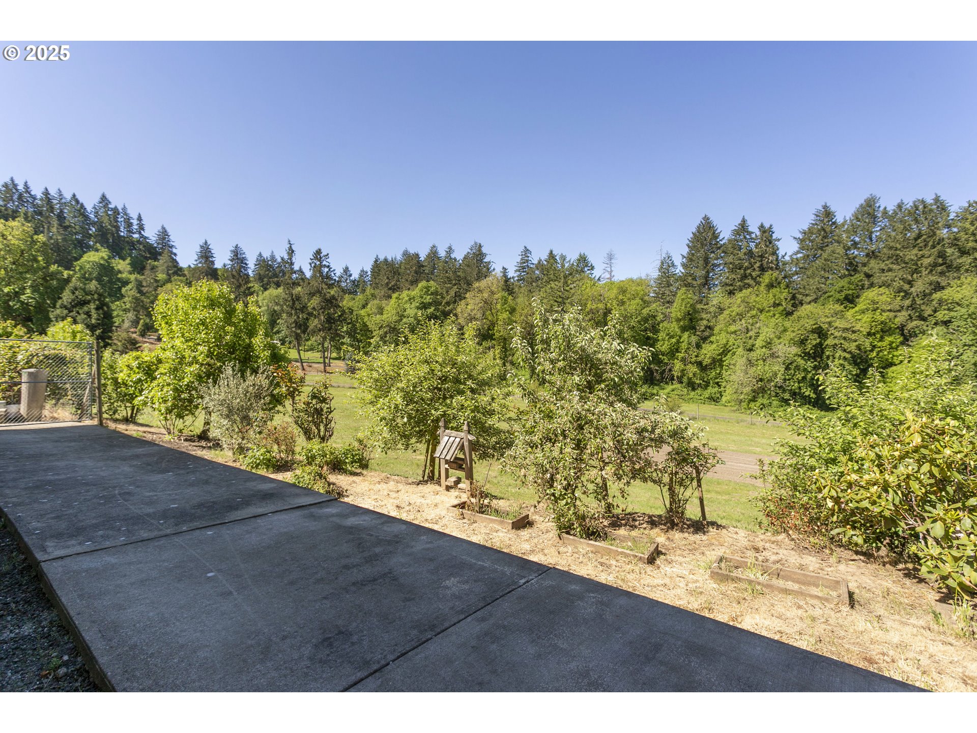 9275 Southeast Terrace View Court Amity, OR 97101 - Photo 27 of 33