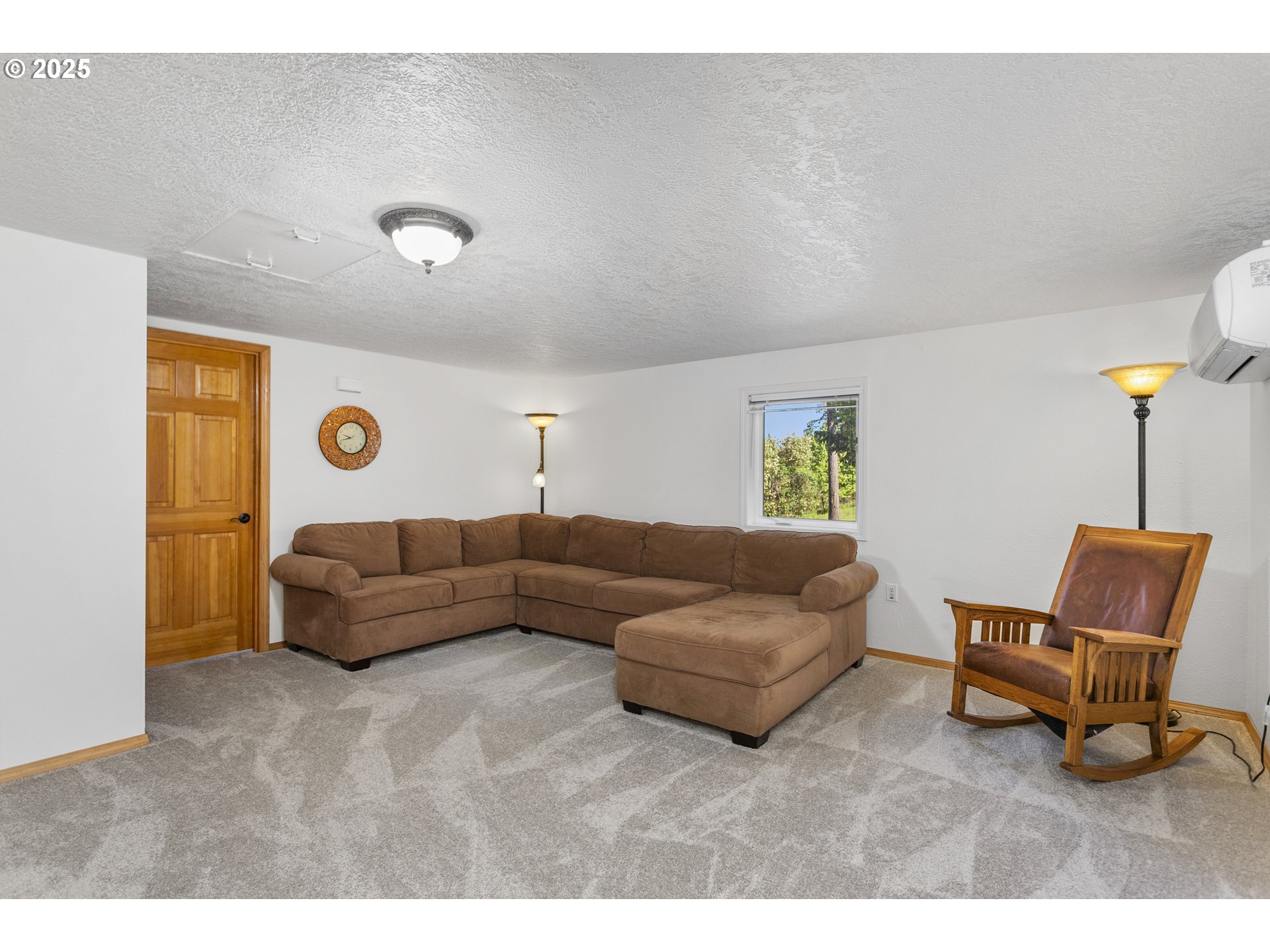 9275 Southeast Terrace View Court Amity, OR 97101 - Photo 7 of 33 Bathroom