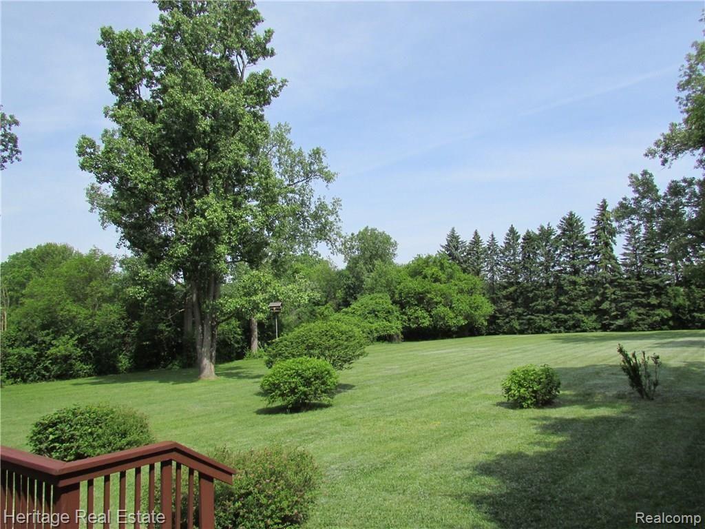 1180 South Boulevard Rochester, MI 48309 - Photo 22 of 28