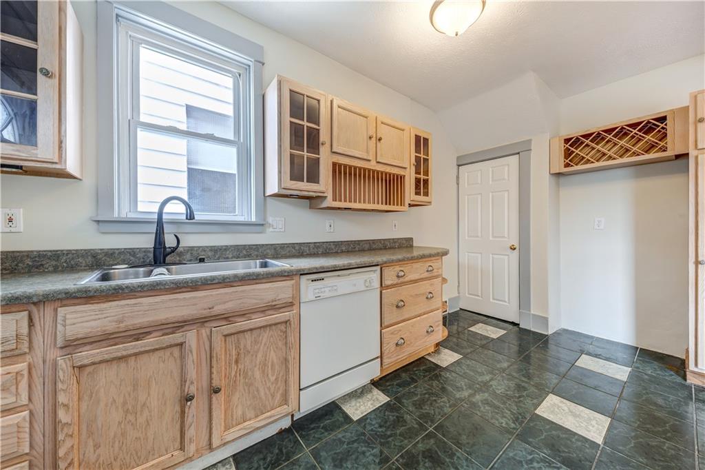 1232 Vine Street McKees Rocks, PA 15136 - Photo 9 of 23 Gallery Image 9