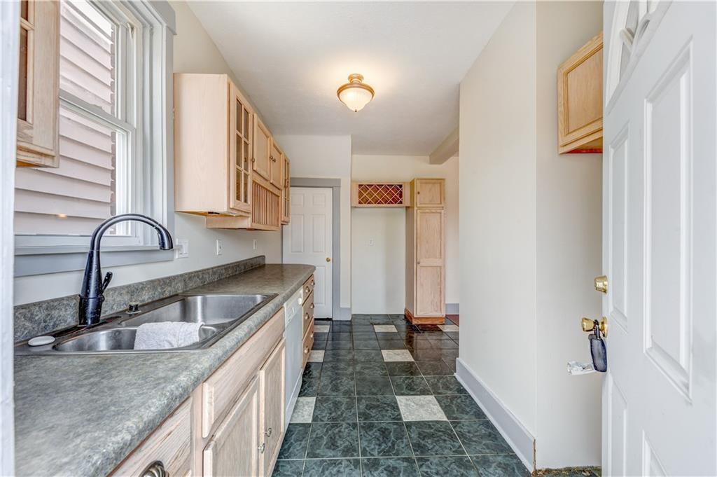 1232 Vine Street McKees Rocks, PA 15136 - Photo 10 of 23 Gallery Image 10