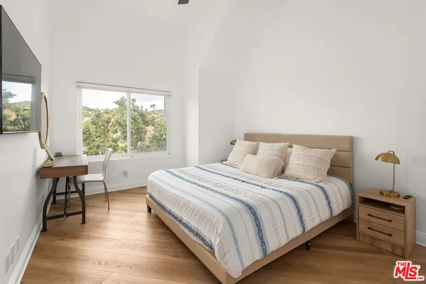 $949,000 | 1200 Pacific Coast Highway, Unit 305, Huntington Beach, CA 92648