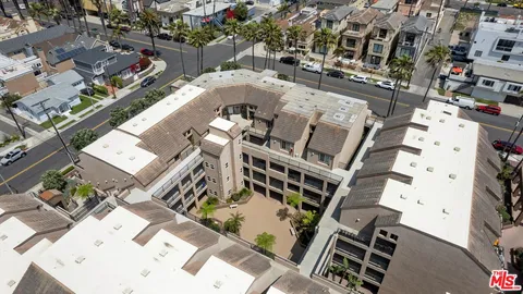 $949,000 | 1200 Pacific Coast Highway, Unit 305, Huntington Beach, CA 92648