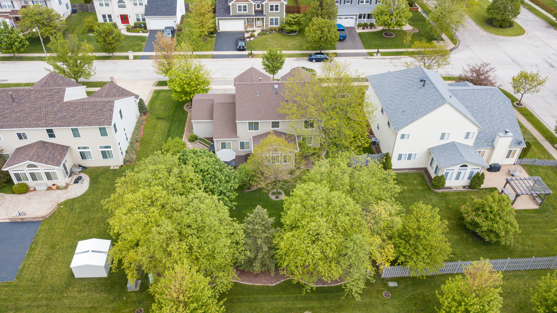 464 Raintree Drive Oswego, IL 60543 - Photo 32 of 35 Gallery Image 32