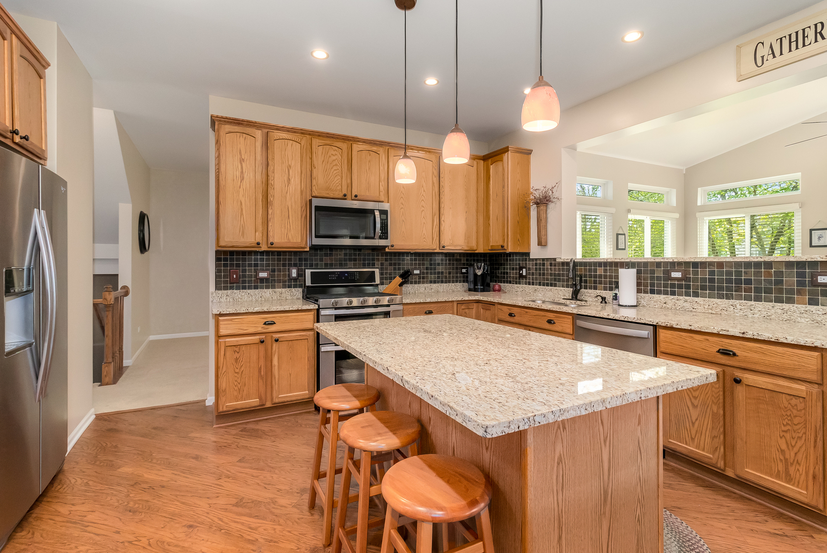 464 Raintree Drive Oswego, IL 60543 - Photo 6 of 35 Gallery Image 6