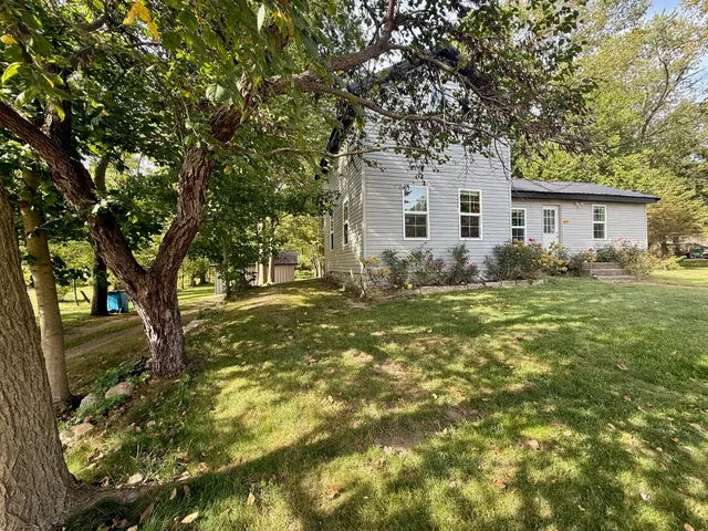 $149,900 | 427 East Main Street, Burr Oak, MI 49030