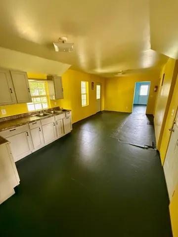 $149,900 | 427 East Main Street, Burr Oak, MI 49030