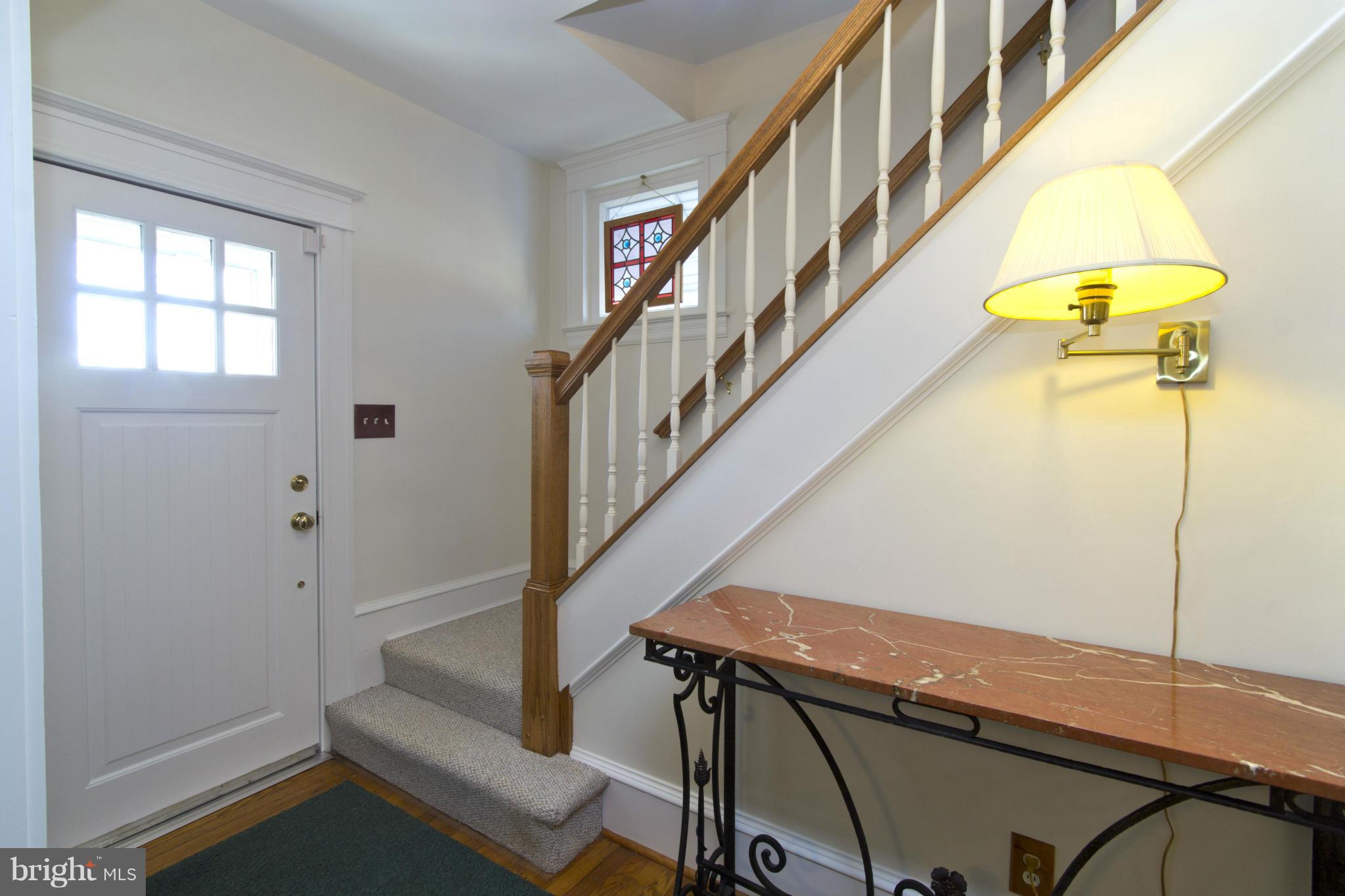 504 Hawthorne Road Linthicum Heights, MD 21090 - Photo 3 of 30 Entry Foyer