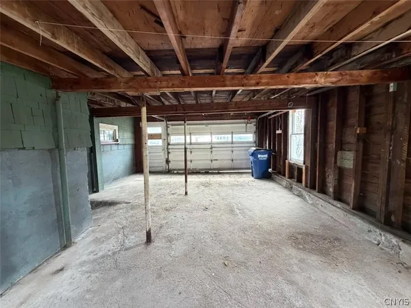 $179,900 | 15 Jefferson Street, Schroeppel, NY 13135