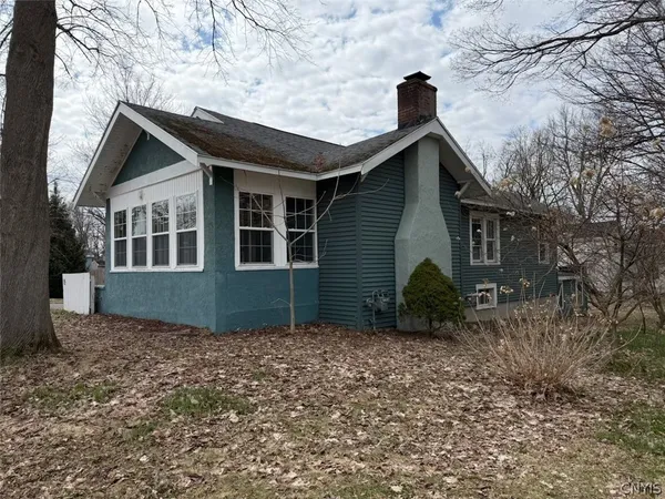 $179,900 | 15 Jefferson Street, Schroeppel, NY 13135