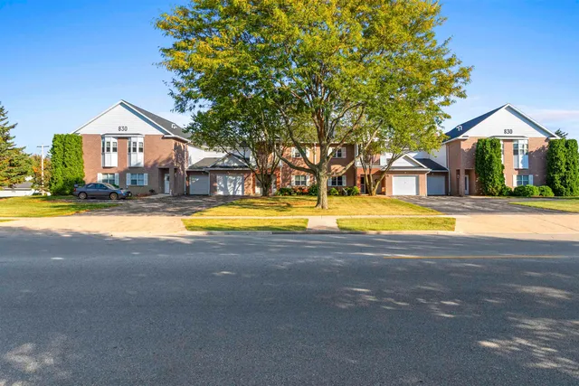 830 Libal Street, Unit 10, De Pere, WI 54115