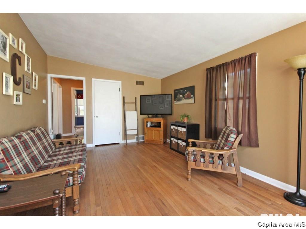 3631 East Hooker Street Springfield, IL 62703 - Photo 4 of 25