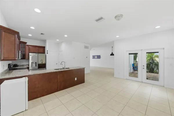 $3,500 | 4118 Woodacre Lane, Tampa, FL 33624