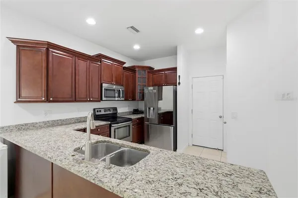 $3,500 | 4118 Woodacre Lane, Tampa, FL 33624