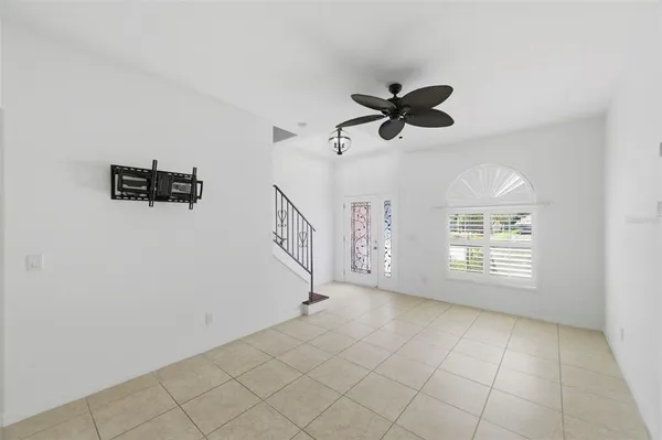 $3,500 | 4118 Woodacre Lane, Tampa, FL 33624