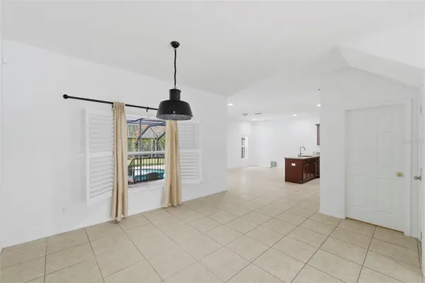 $3,500 | 4118 Woodacre Lane, Tampa, FL 33624