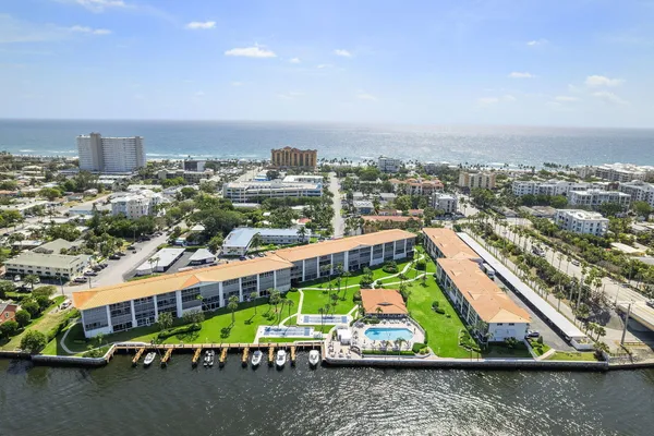 $434,500 | 105 Northeast 19th Avenue, Unit 164, Deerfield Beach, FL 33441