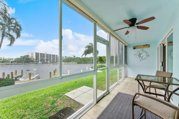 $434,500 | 105 Northeast 19th Avenue, Unit 164, Deerfield Beach, FL 33441